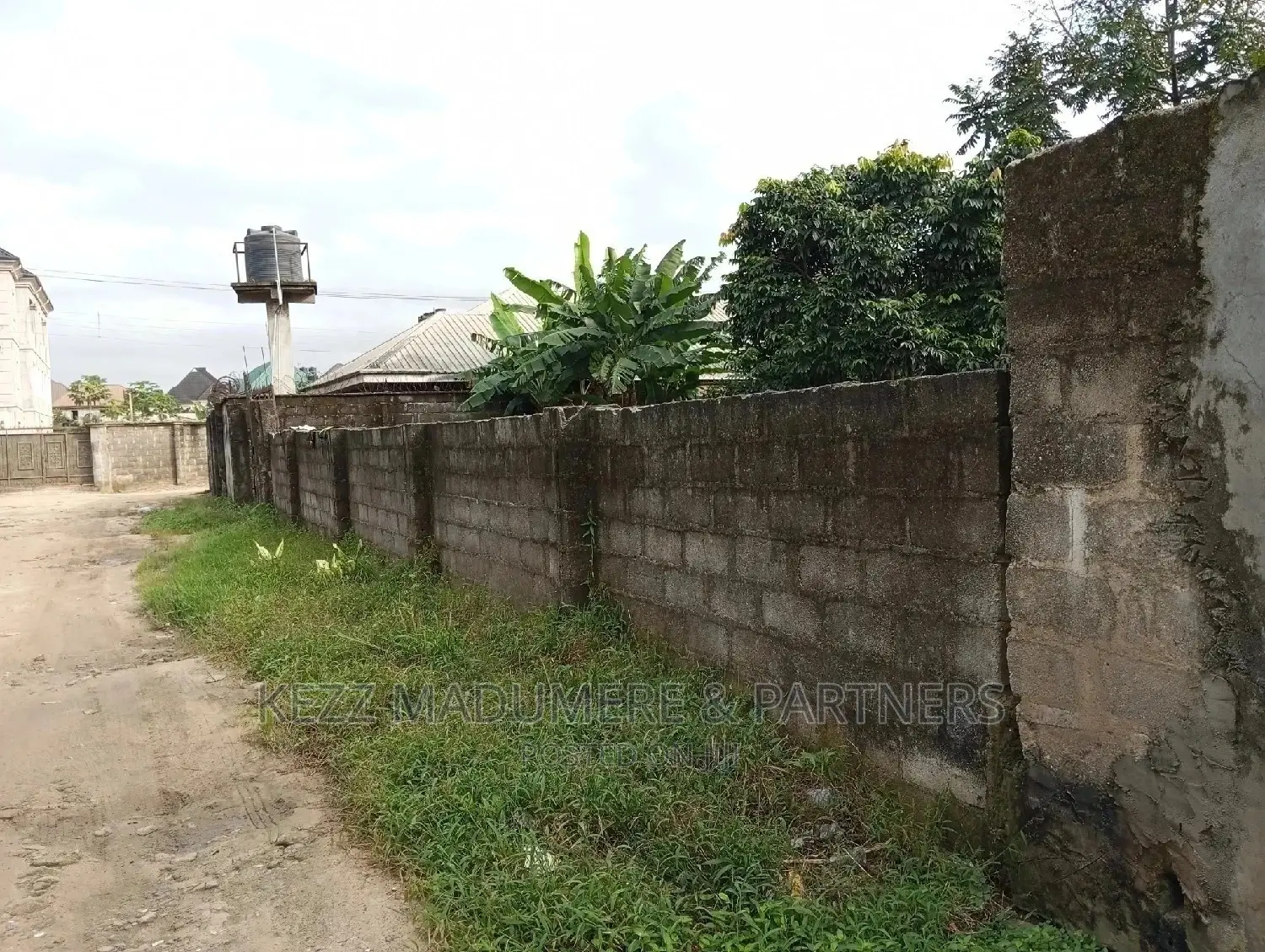 For Sale: Cofo 8 Plots at Aba Rd