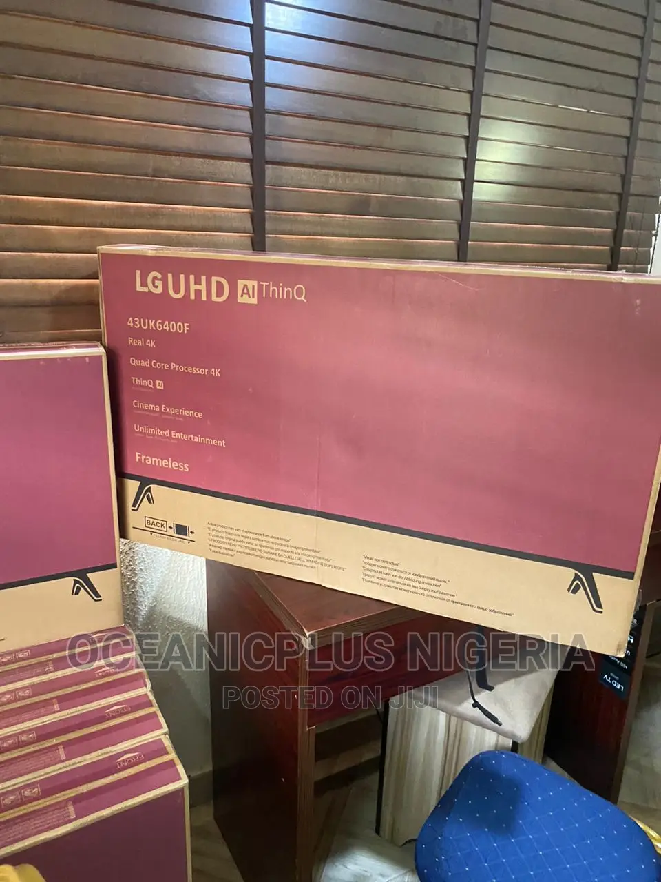 LG 43 Inches Frameless Smart TV / 43uk6400f