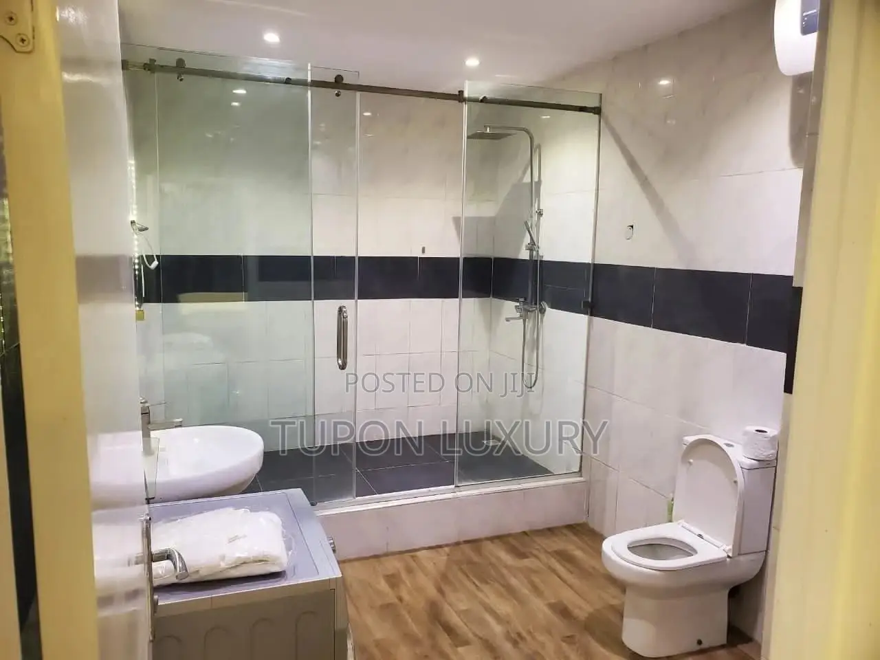 3-Bedroom Water-Front Apartment Available Inlekki 1