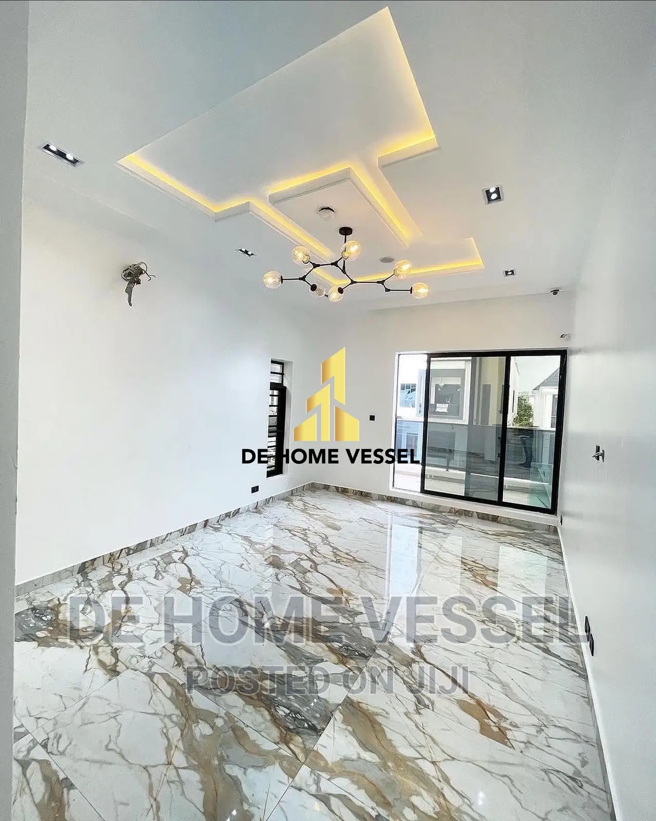 5bdrm Duplex in Ikota for sale