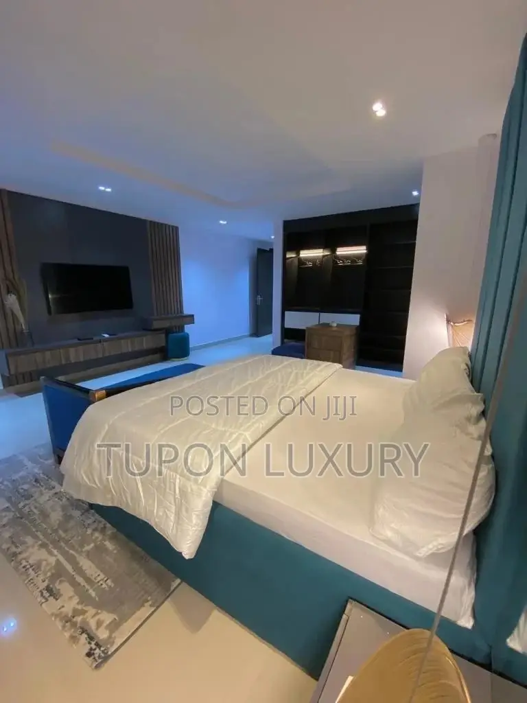 Newly Furnished 3 Bedroom Apartment With Gym