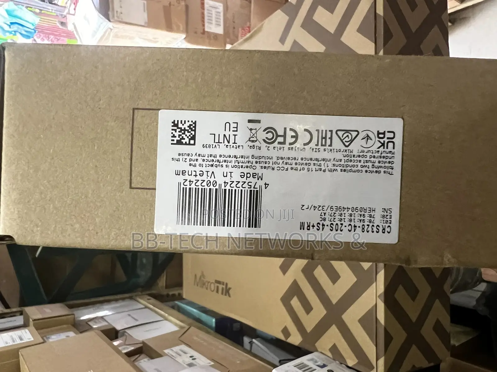 Mikrotik Crs328-4c-20s-4s+Rm