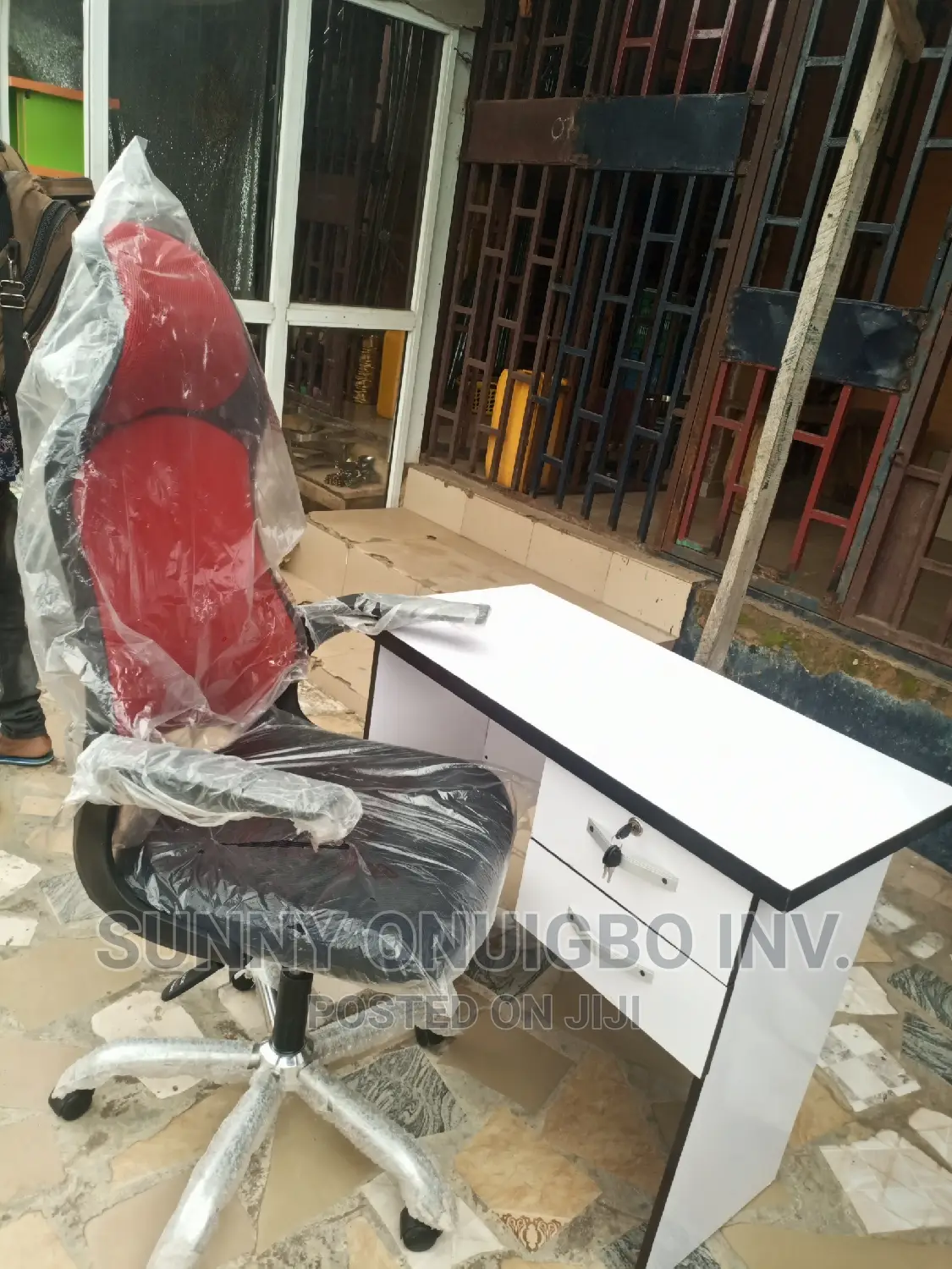 Office Chair and Table in Abeokuta. Ogun State