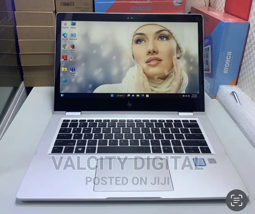 Laptop HP EliteBook 1030 16GB Intel Core i7 SSD 512GB