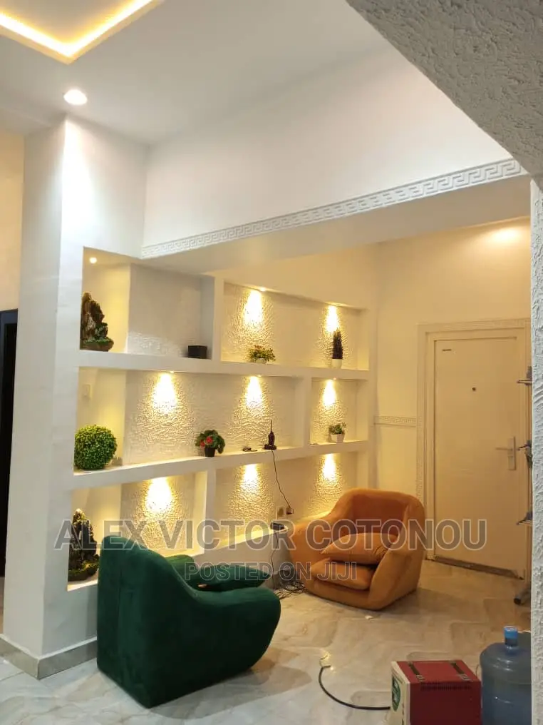 P O P Ceiling, Wall Screeding, Tv Stand And Inside Decor