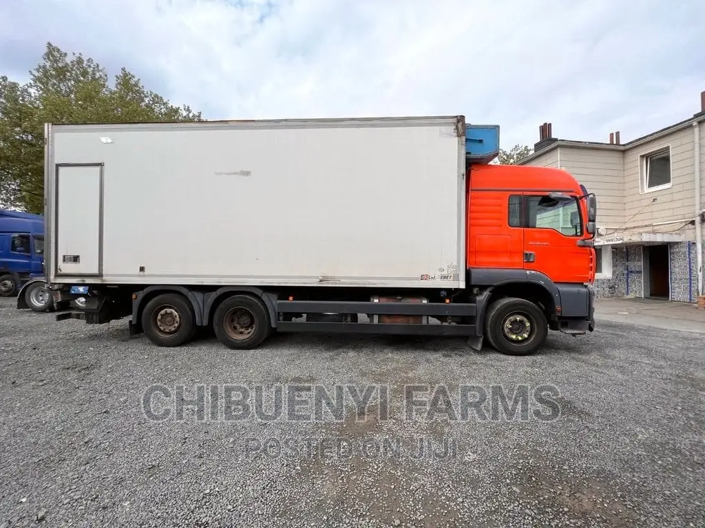 MAN DIESEL 10 Tyres, Container-Body