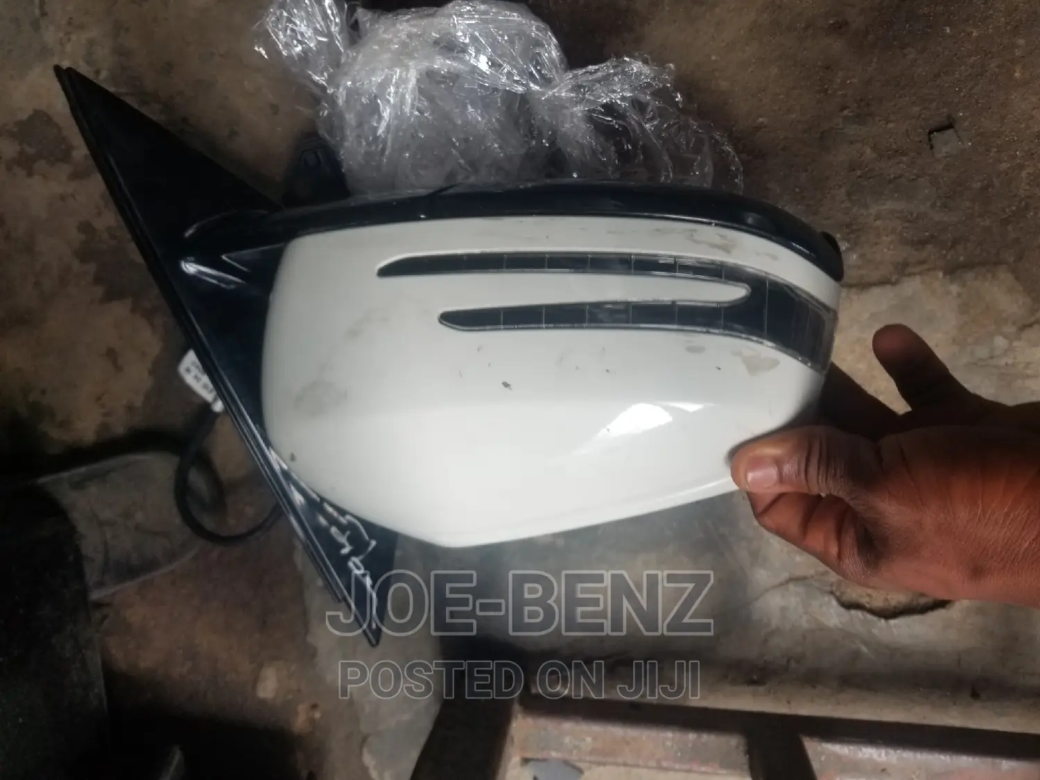 C 300 Side Mirror