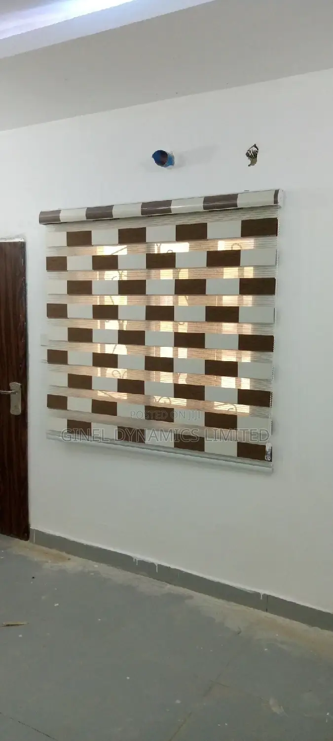 High Quality Window Blind(Free Delivery)