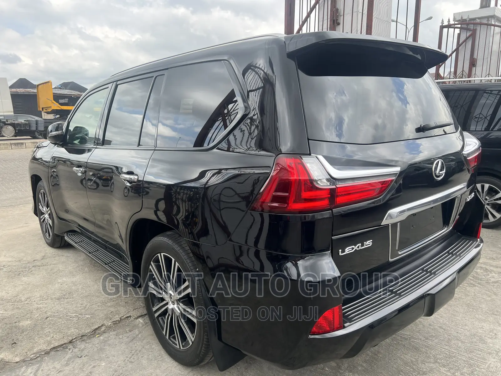 Lexus LX 570 AWD 2018 Black