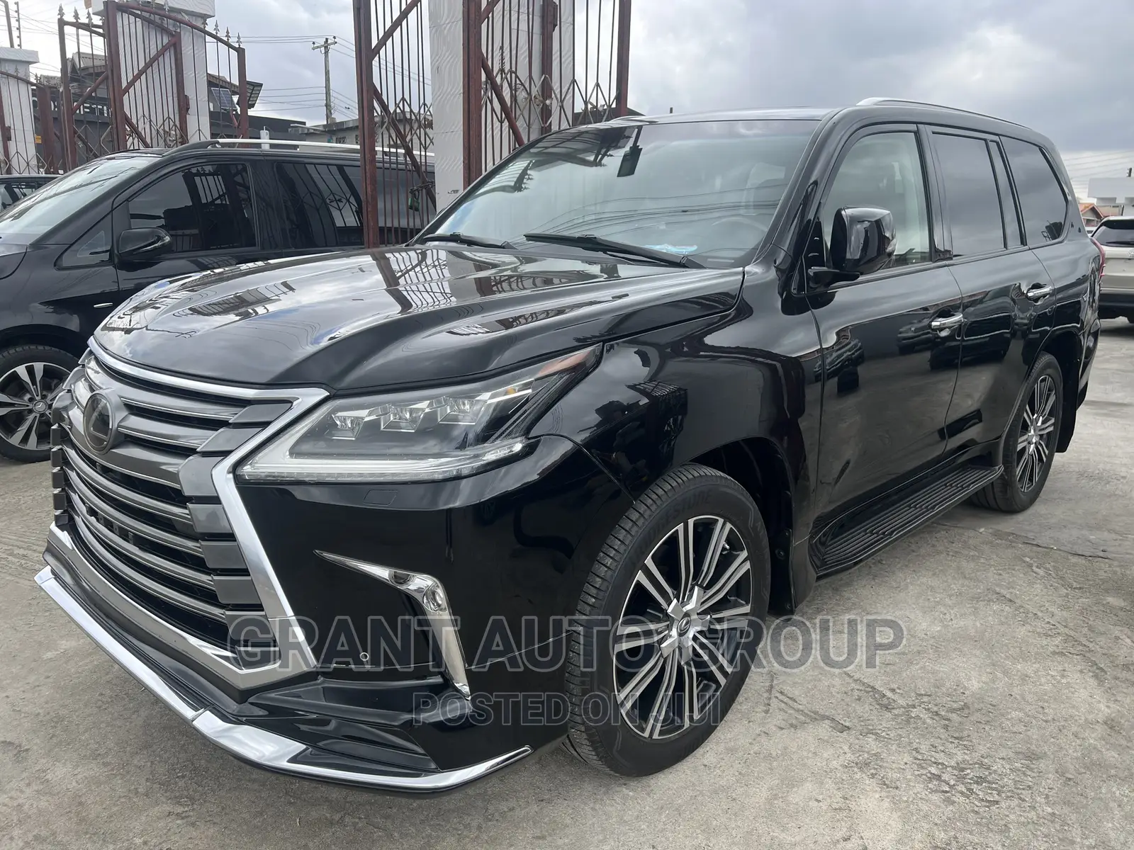Lexus LX 570 AWD 2018 Black