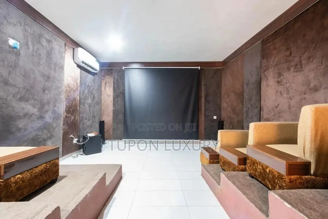 Newly Launch 3 Bedroom in Victoria With Cinema