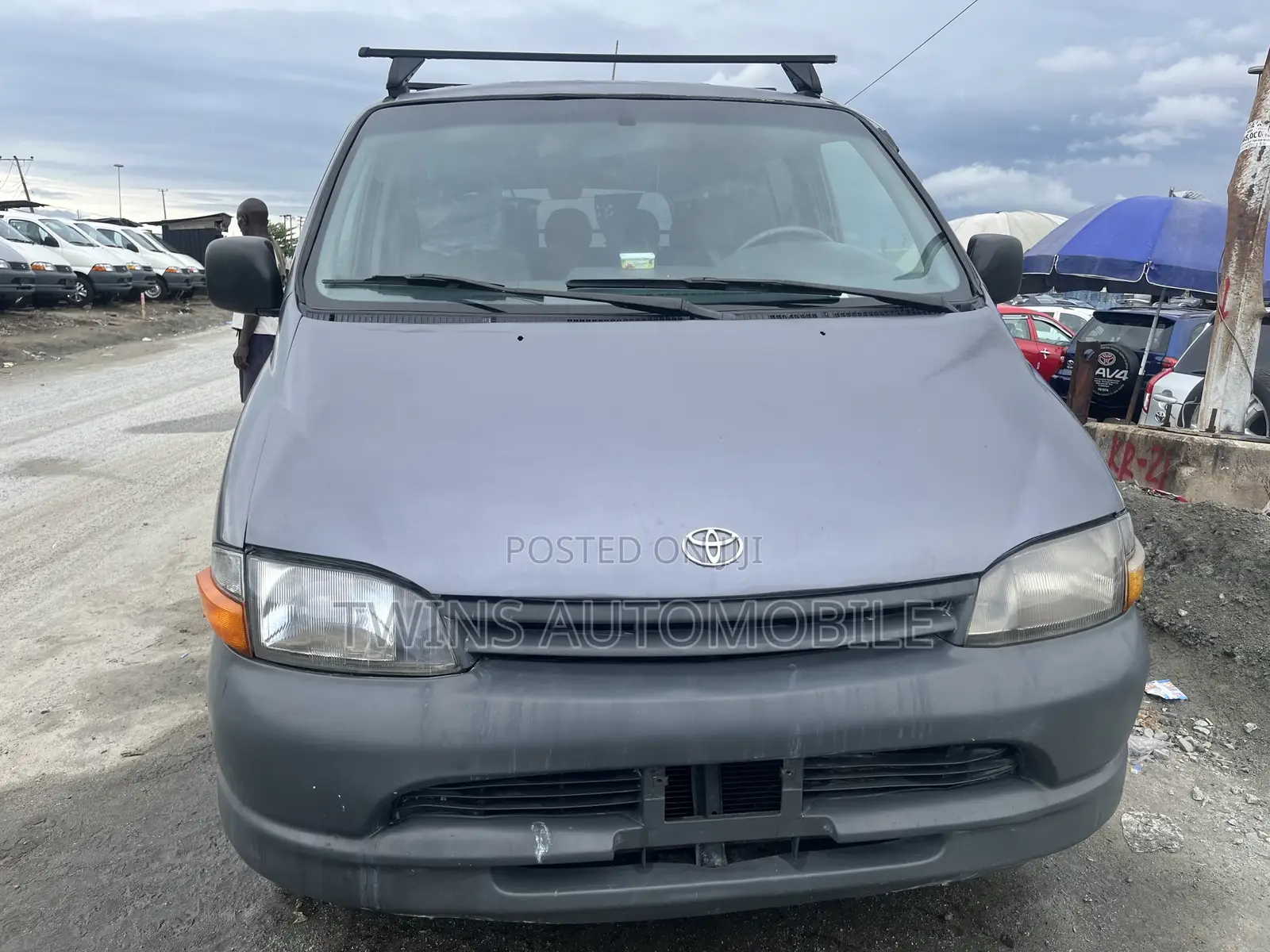 Toyota HiAce 2005 Grey