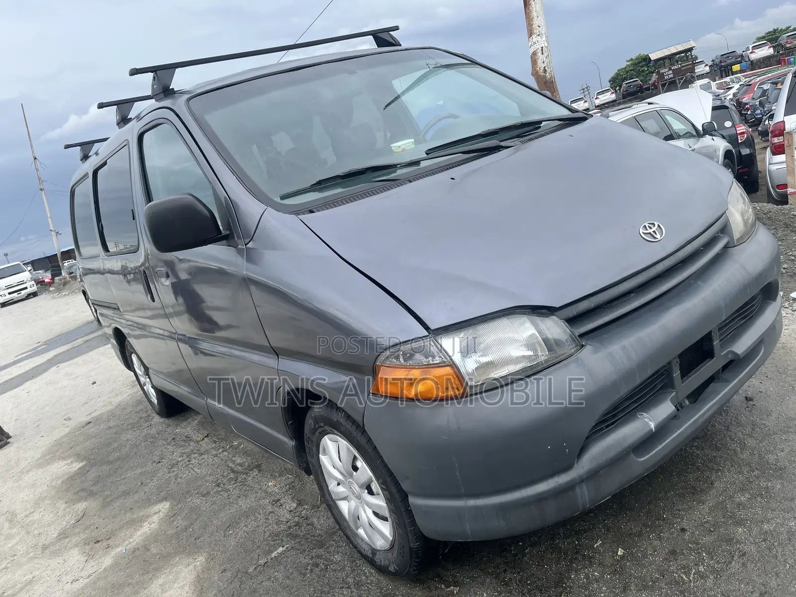 Toyota HiAce 2005 Grey