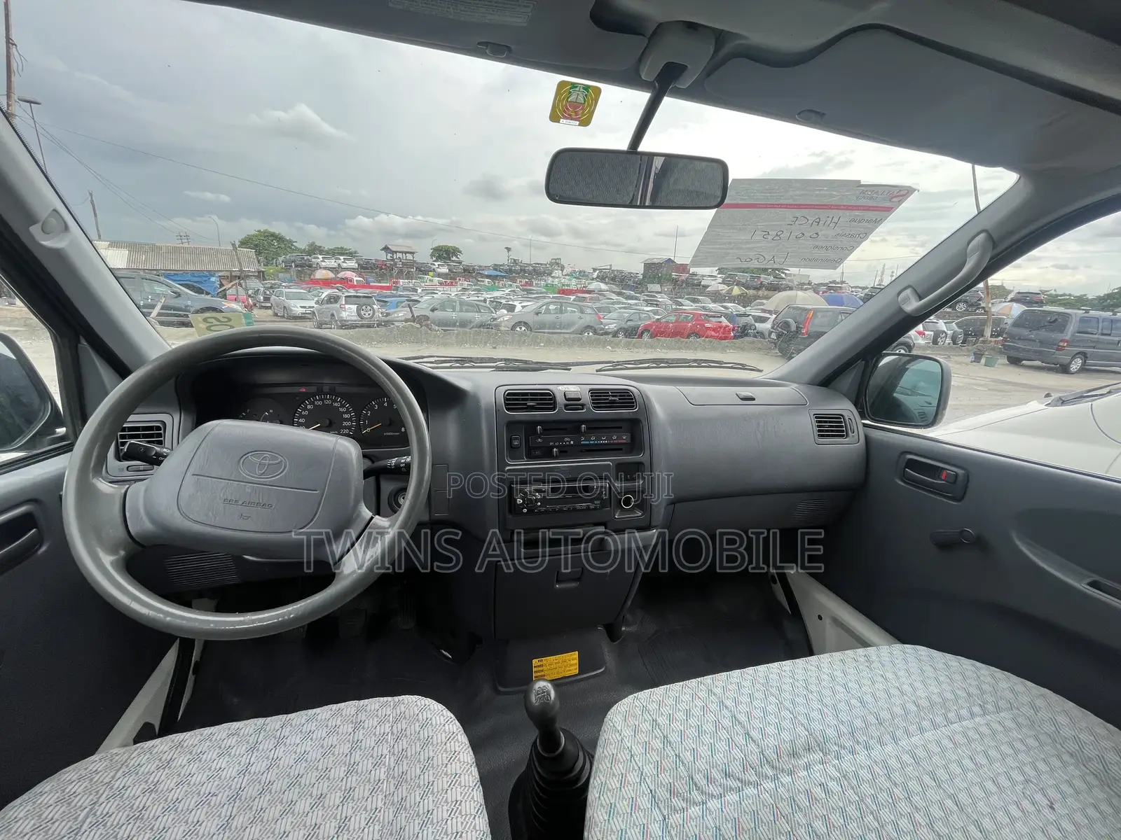 Toyota HiAce 2006 White