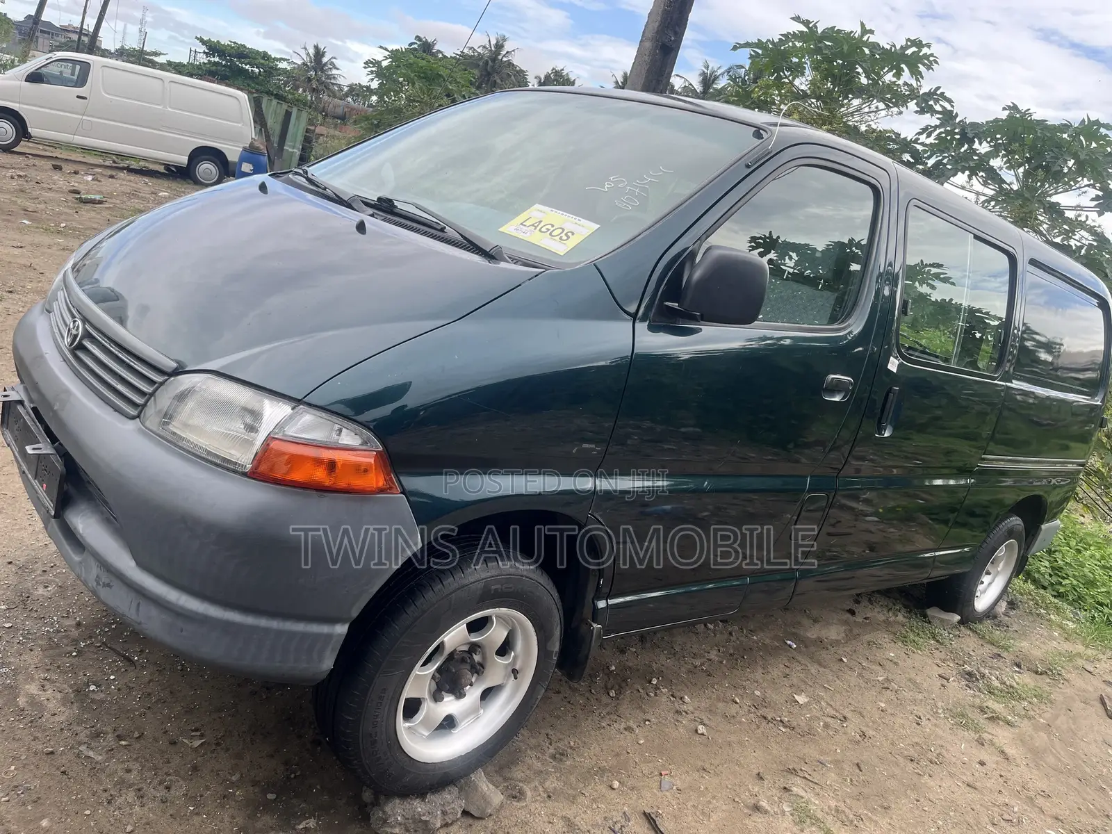 Toyota HiAce 2003 Grey