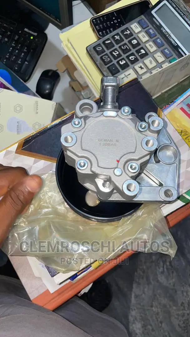 High Quality Certified Manual Power Steering Pump VIANO 2014