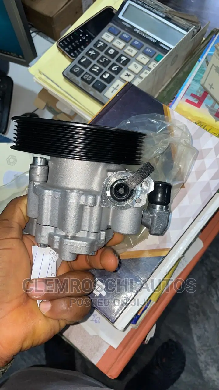 High Quality Certified Manual Power Steering Pump VIANO 2014