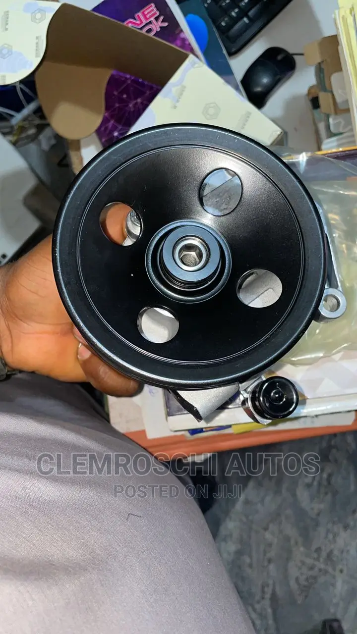 High Quality Certified Manual Power Steering Pump VIANO 2014