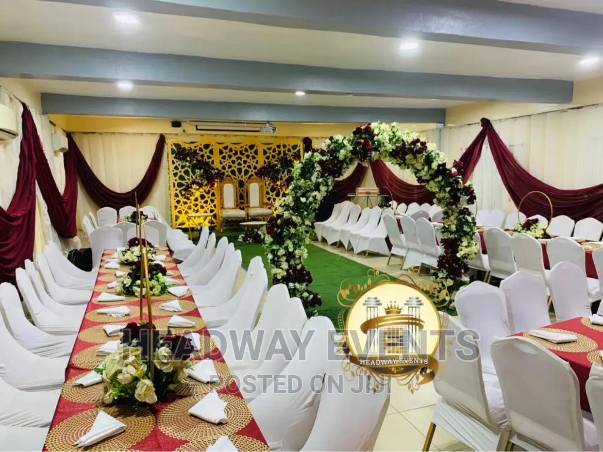 Simple Traditional Wedding Decoration
