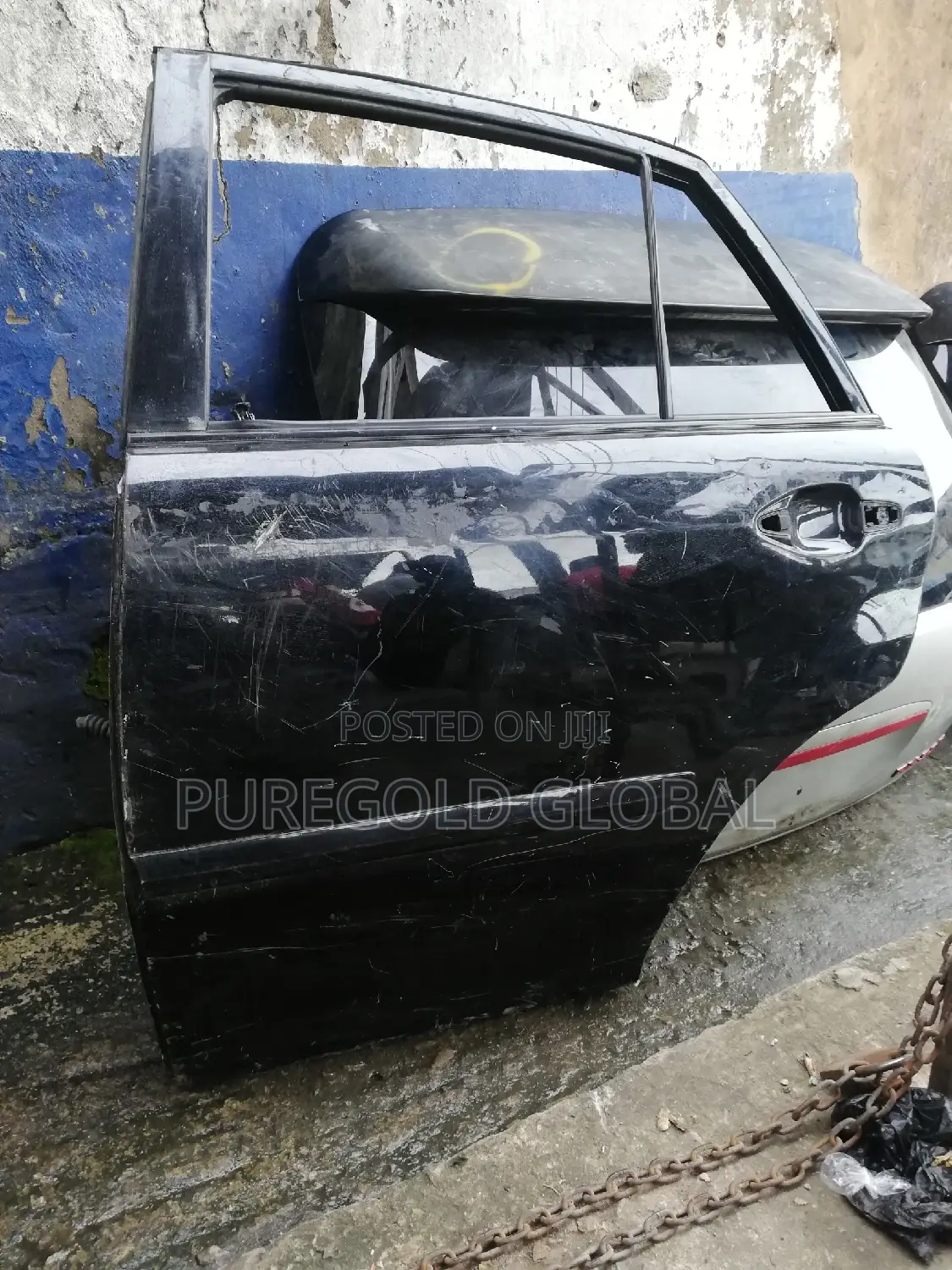 LEXUS Rx330 Back Door Available