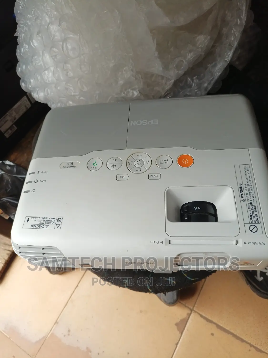 Outdoor Projector (EPSON)UK USED in Ikeja and Outside Lagos
