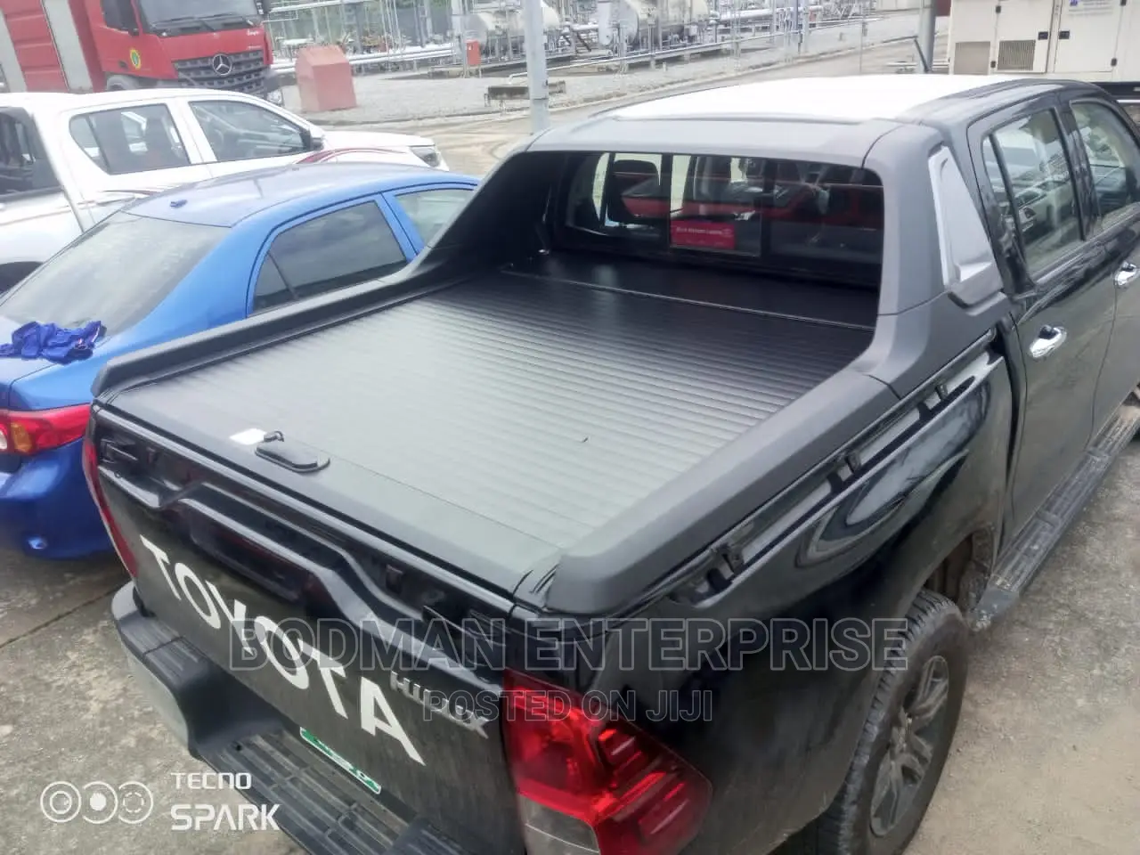 Rolling Boot With TRD Spoiler Hilux =
