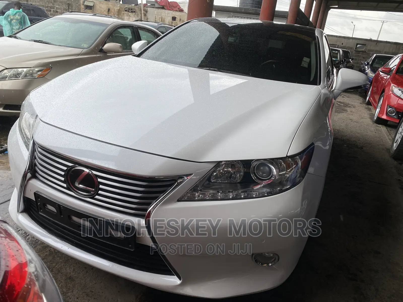 Lexus ES 350 FWD 2013 White