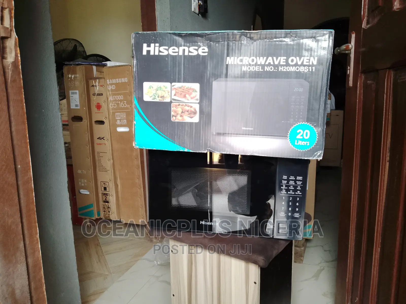 Newly Hisense Microwave 20 Litres – H20MOBS11