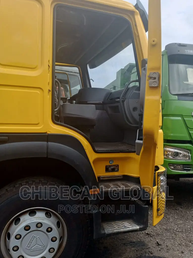 Howo Tipper Truck 10 Tyres (Foreign Used)