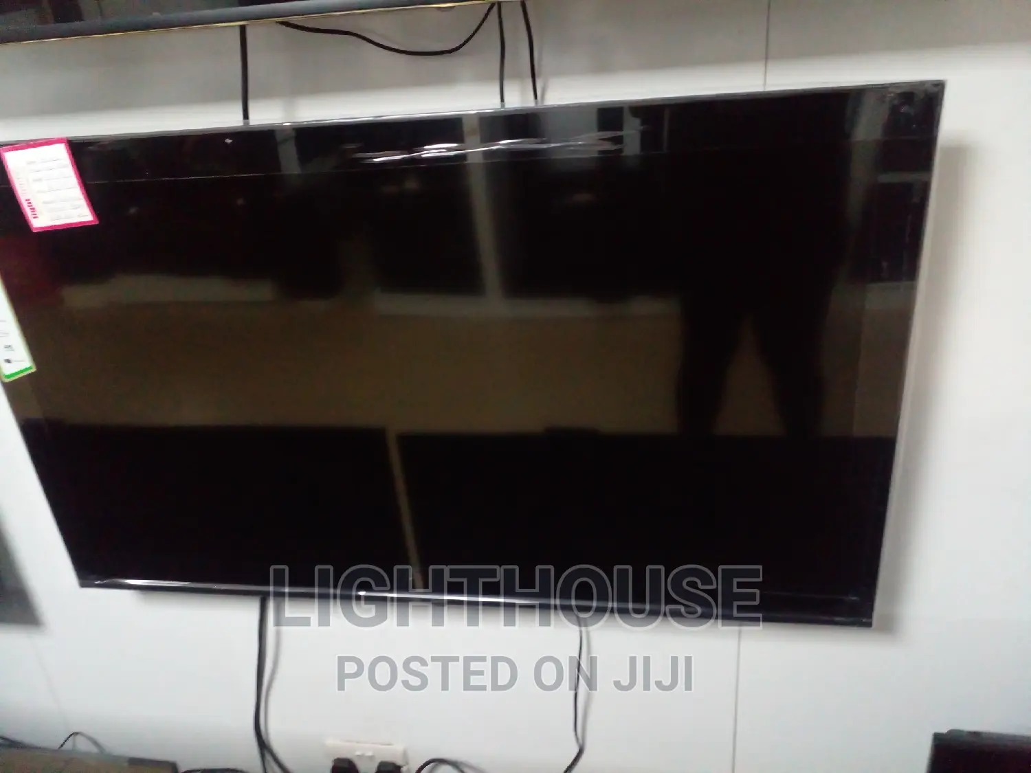 Syinix 50′′ Ultra Hd Android Tv , Frameles 55u61g
