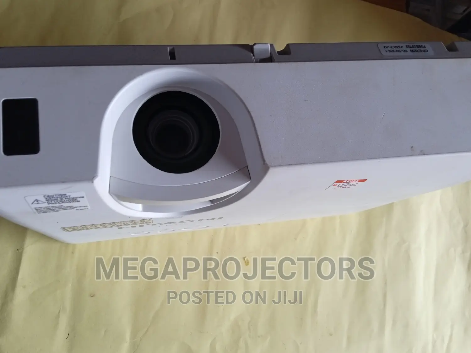 Hitachi Projector 4000 Lumens