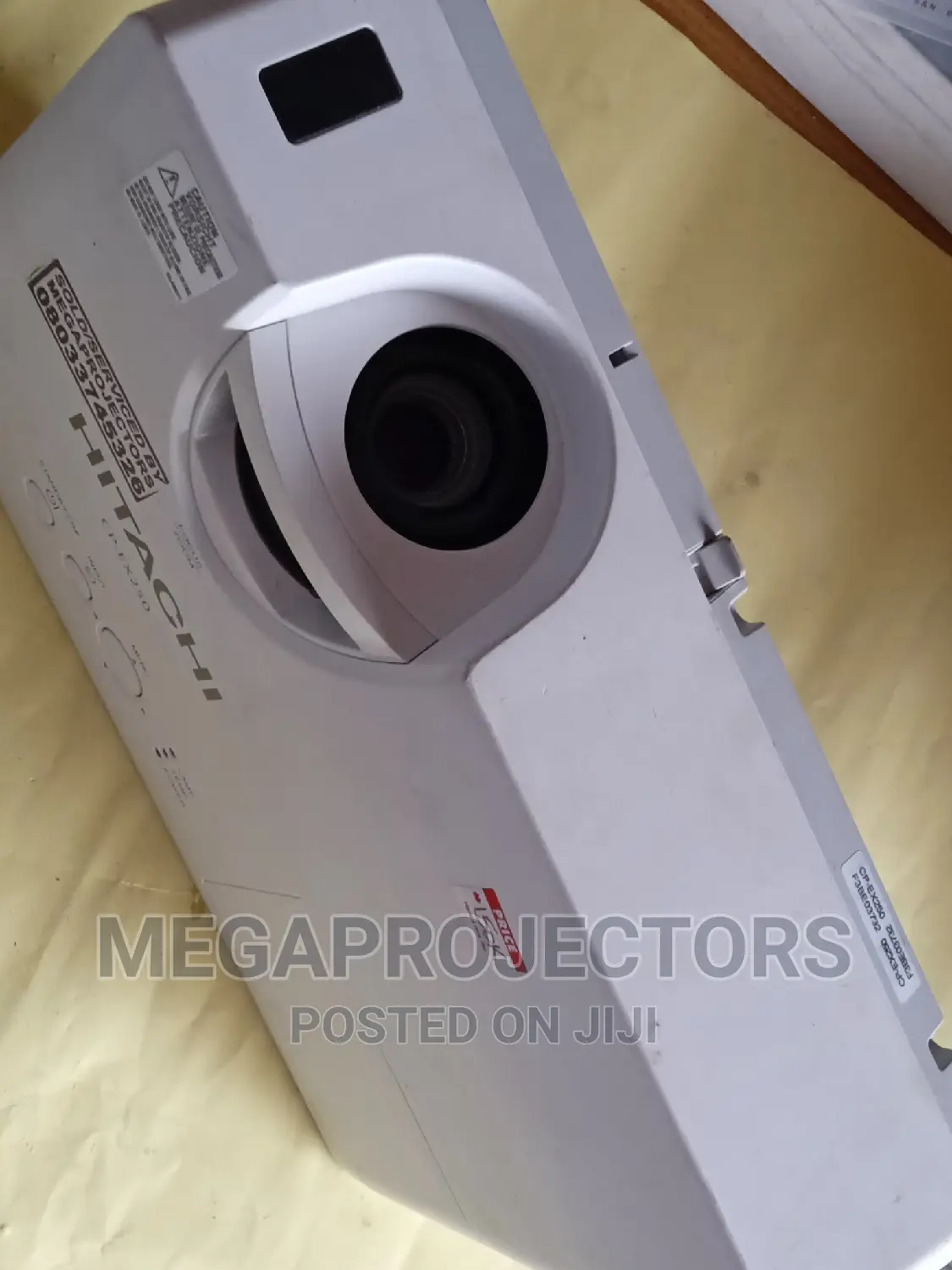4000 Lumens Star Hitachi Projector