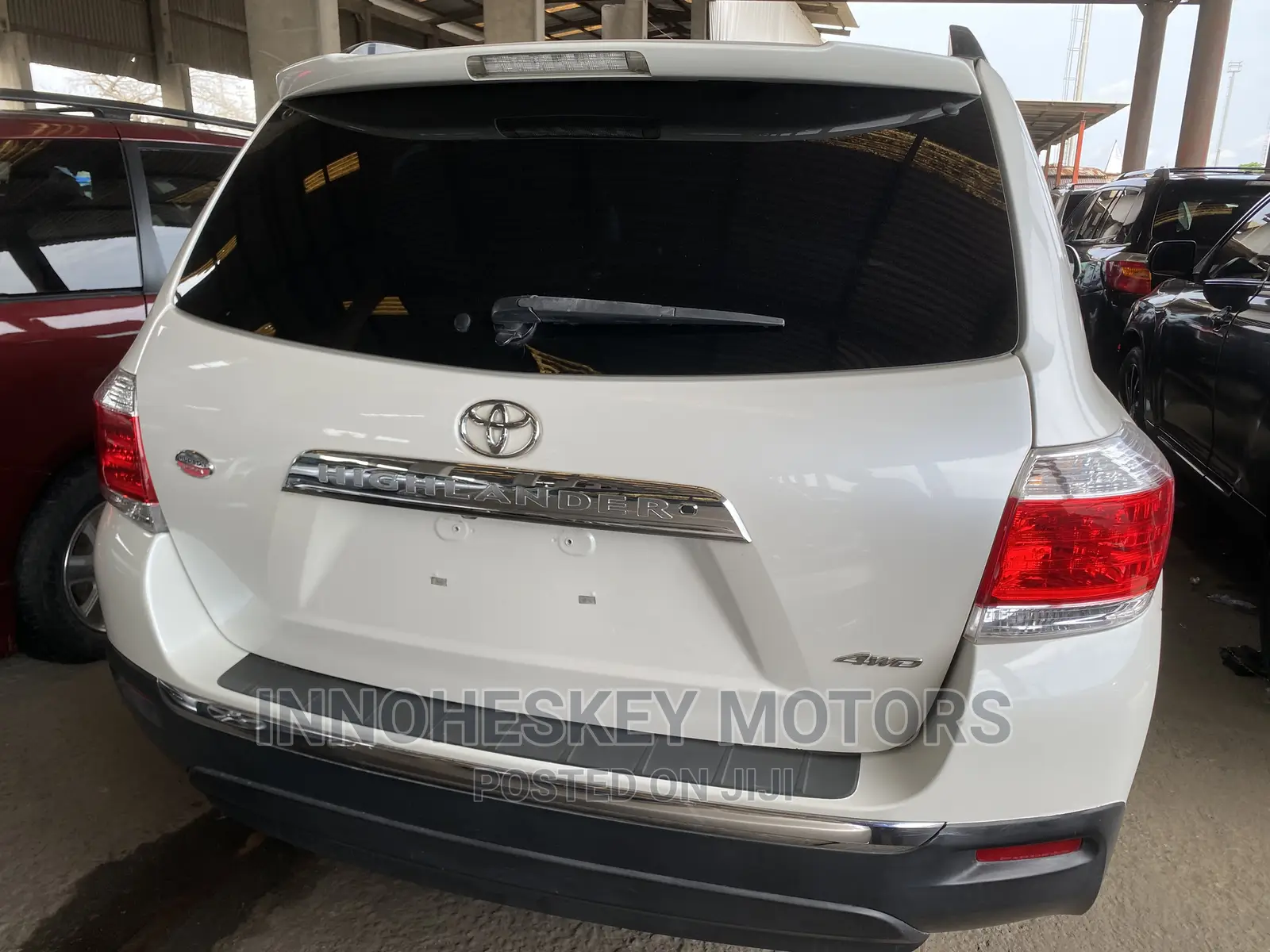 Toyota Highlander Limited 3.5l 4WD 2013 White