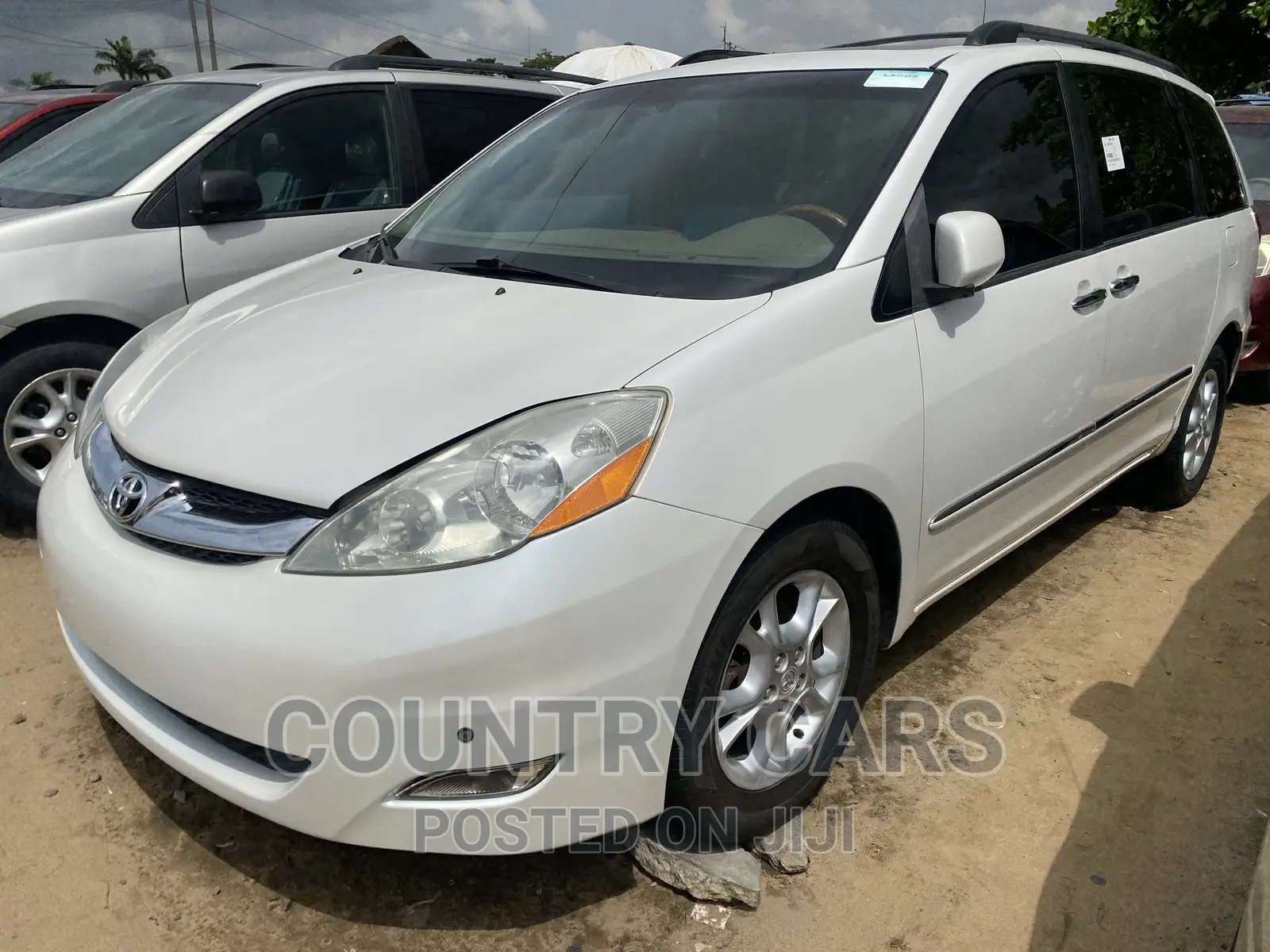 Toyota Sienna XLE Limited AWD 2006 White