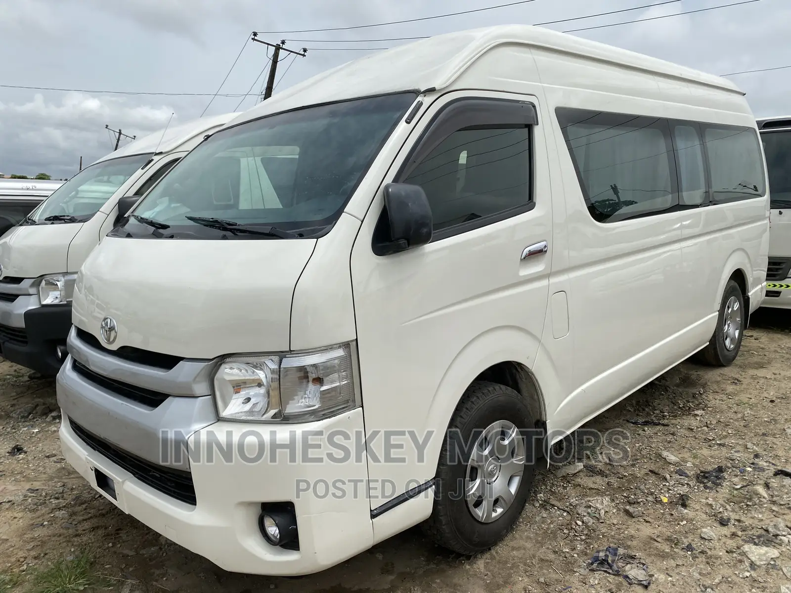 Toyota HiAce 2018 White