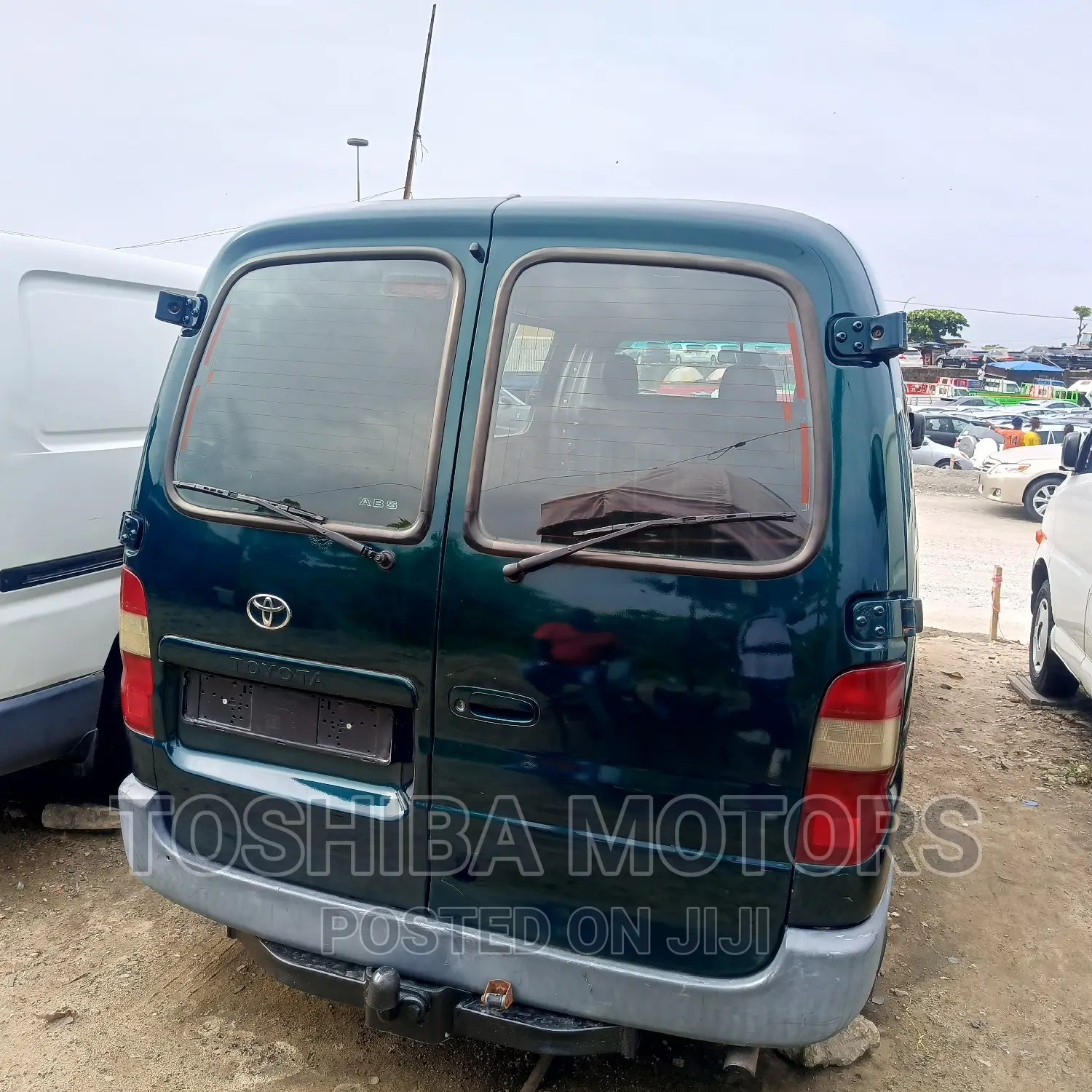 Toyota HiAce 2005 Blue