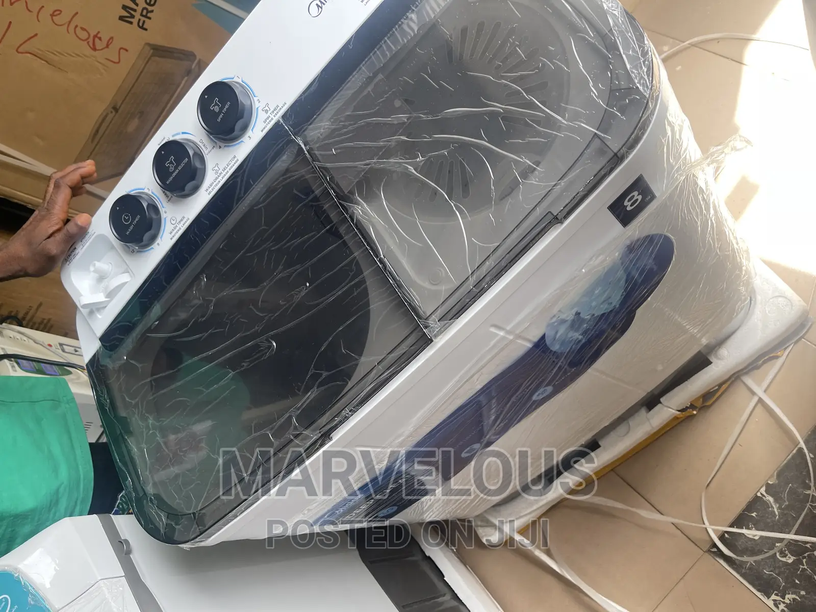 Brand New 8kg Midea Washing and Drying Machine