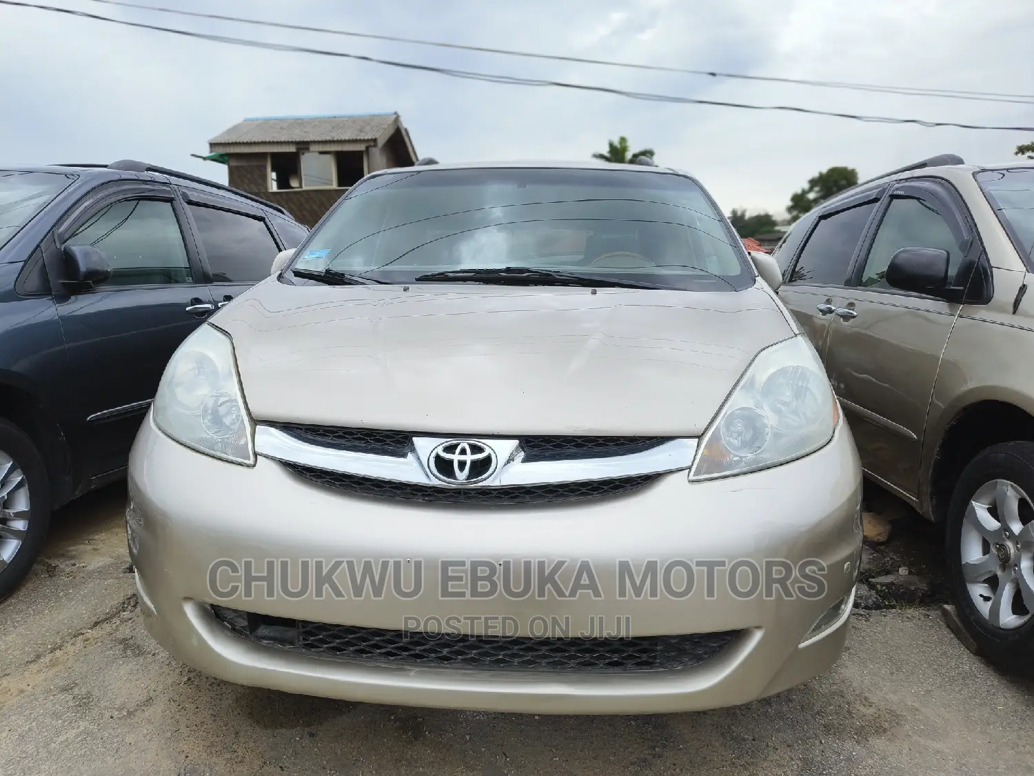 Toyota Sienna XLE Limited AWD 2006 Gold