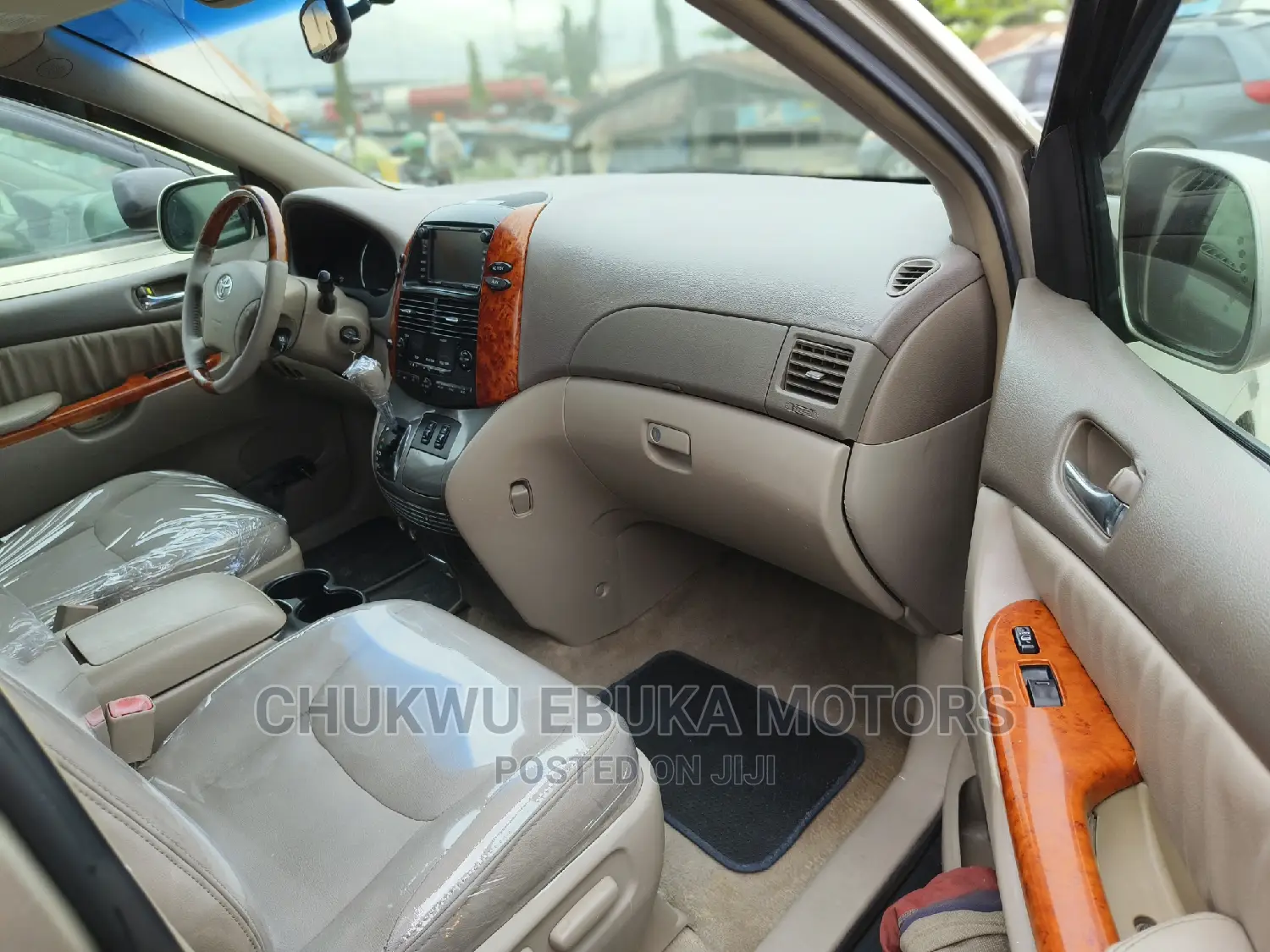 Toyota Sienna XLE Limited AWD 2006 Gold