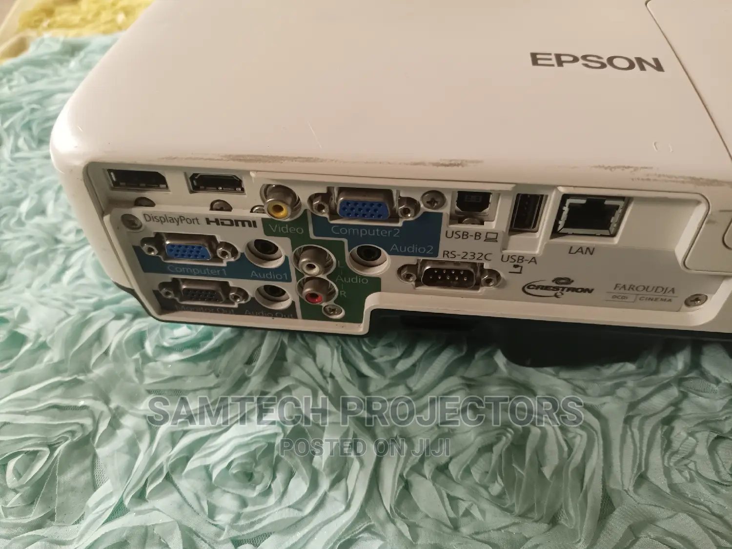 London Used (Epson)Multimedia Projector 5000 Lumens