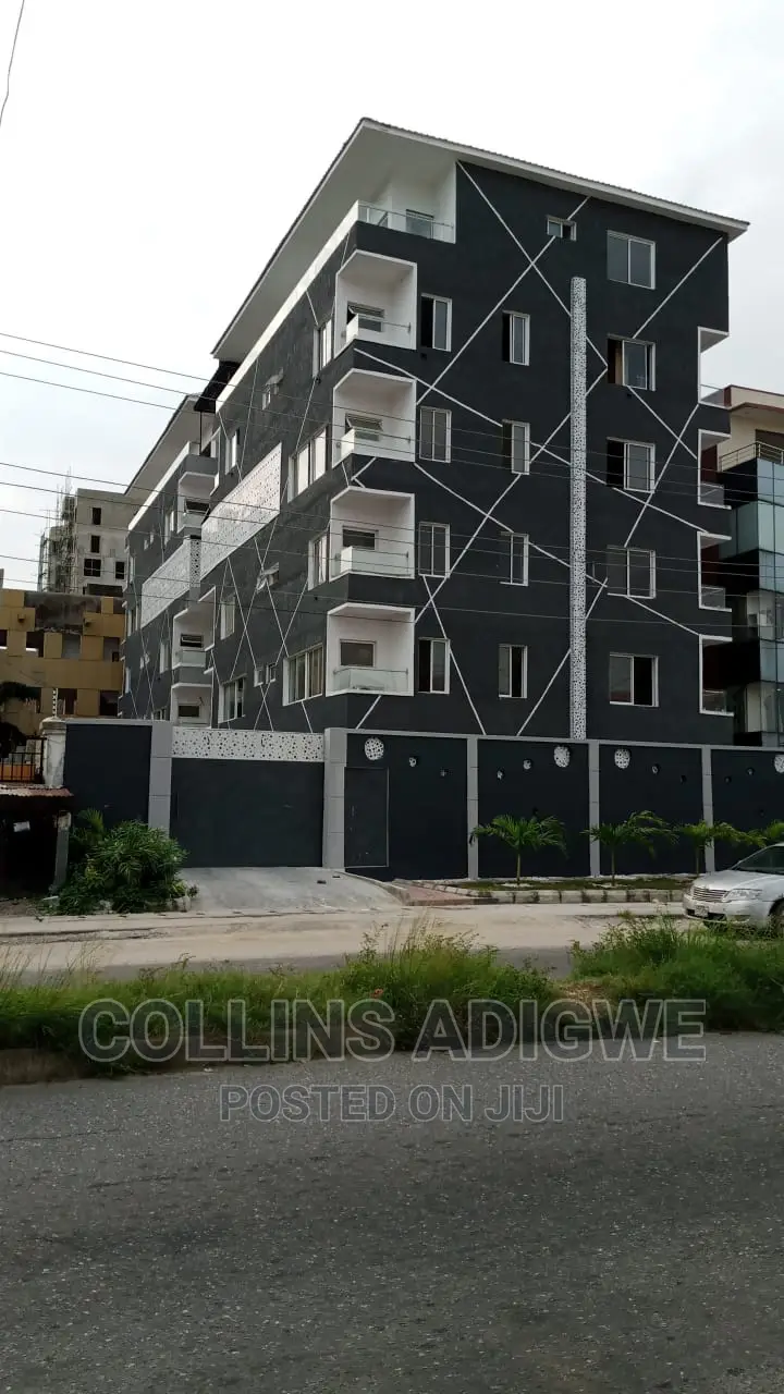 4bdrm Apartment in Lekki Phase 1,. for sale