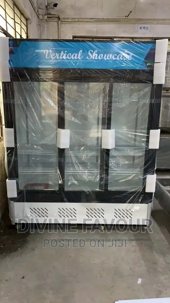 3door Vertical Display Showcase Chiller