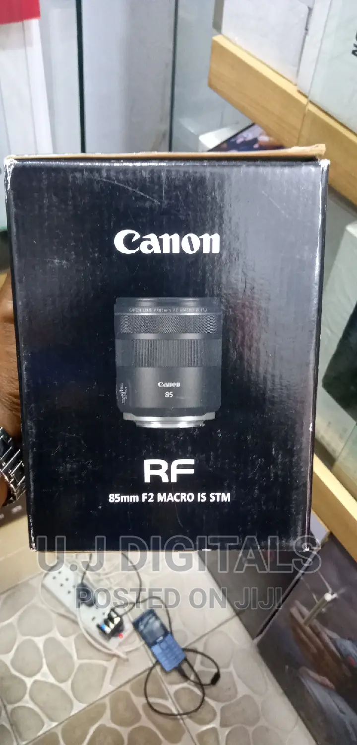 Canon 85mm RF Len's F2