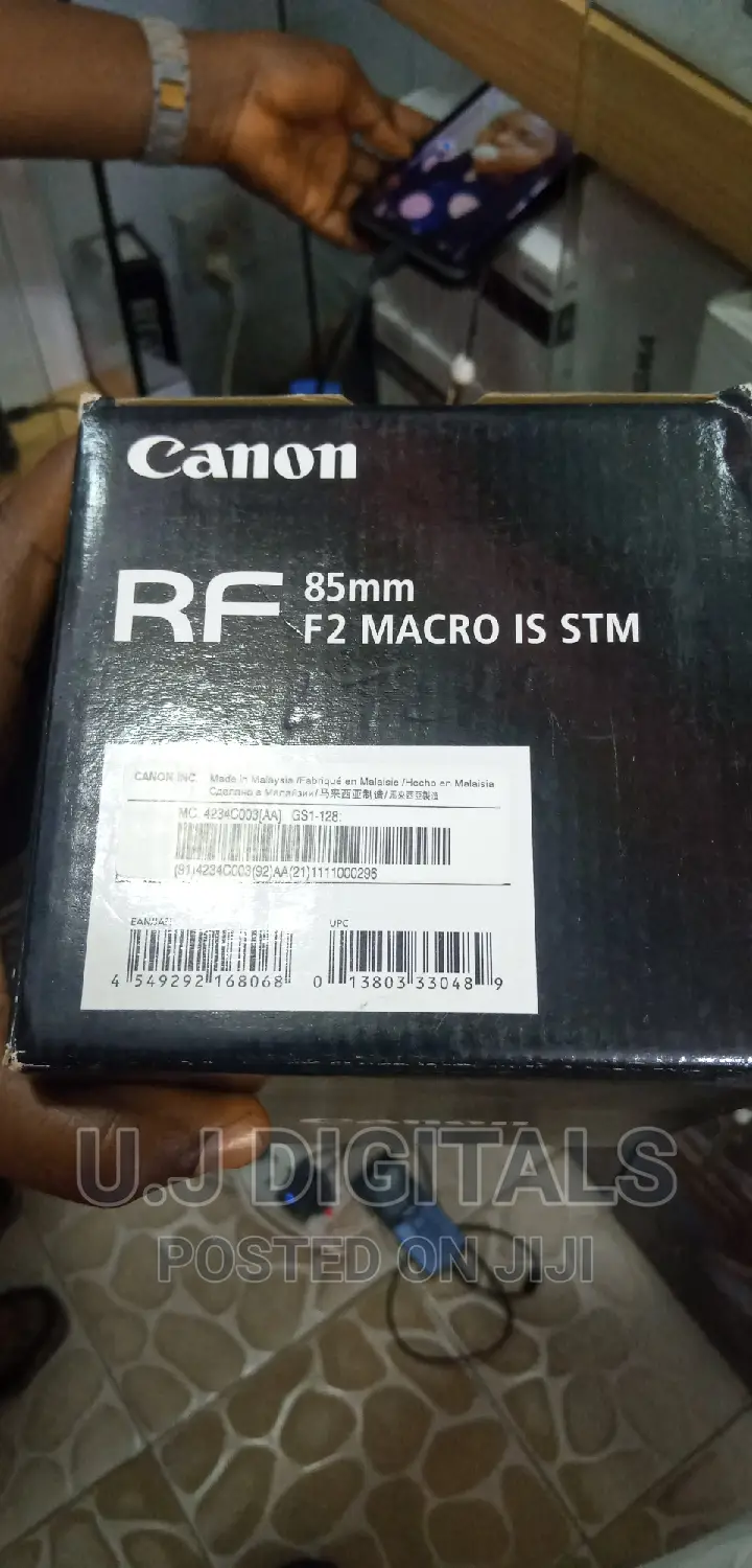 Canon 85mm RF Len's F2