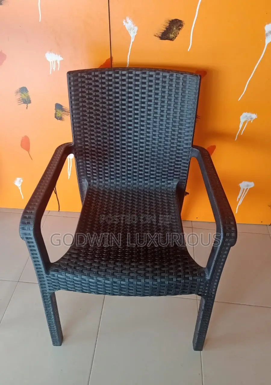 Armrest Outdoor Chair
