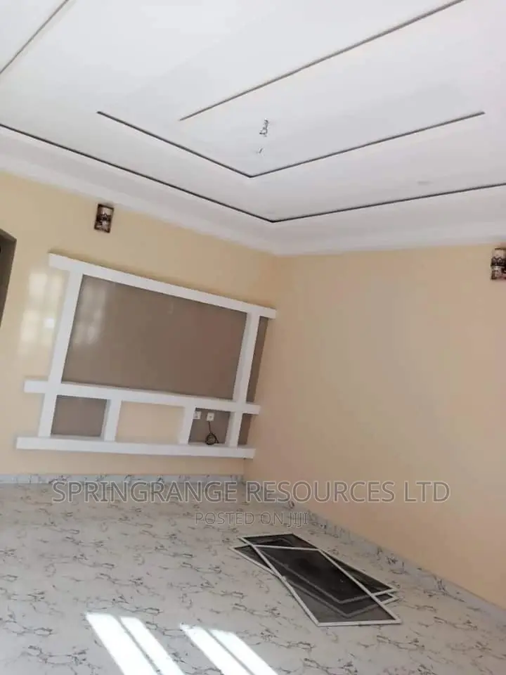 Painter in Ikotun/Igando