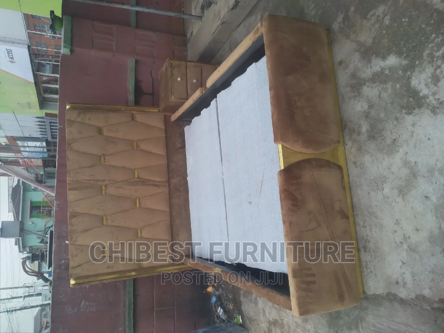 Quality 4.5by6 Upholstery Padded Bed Frame With One Bed Side
