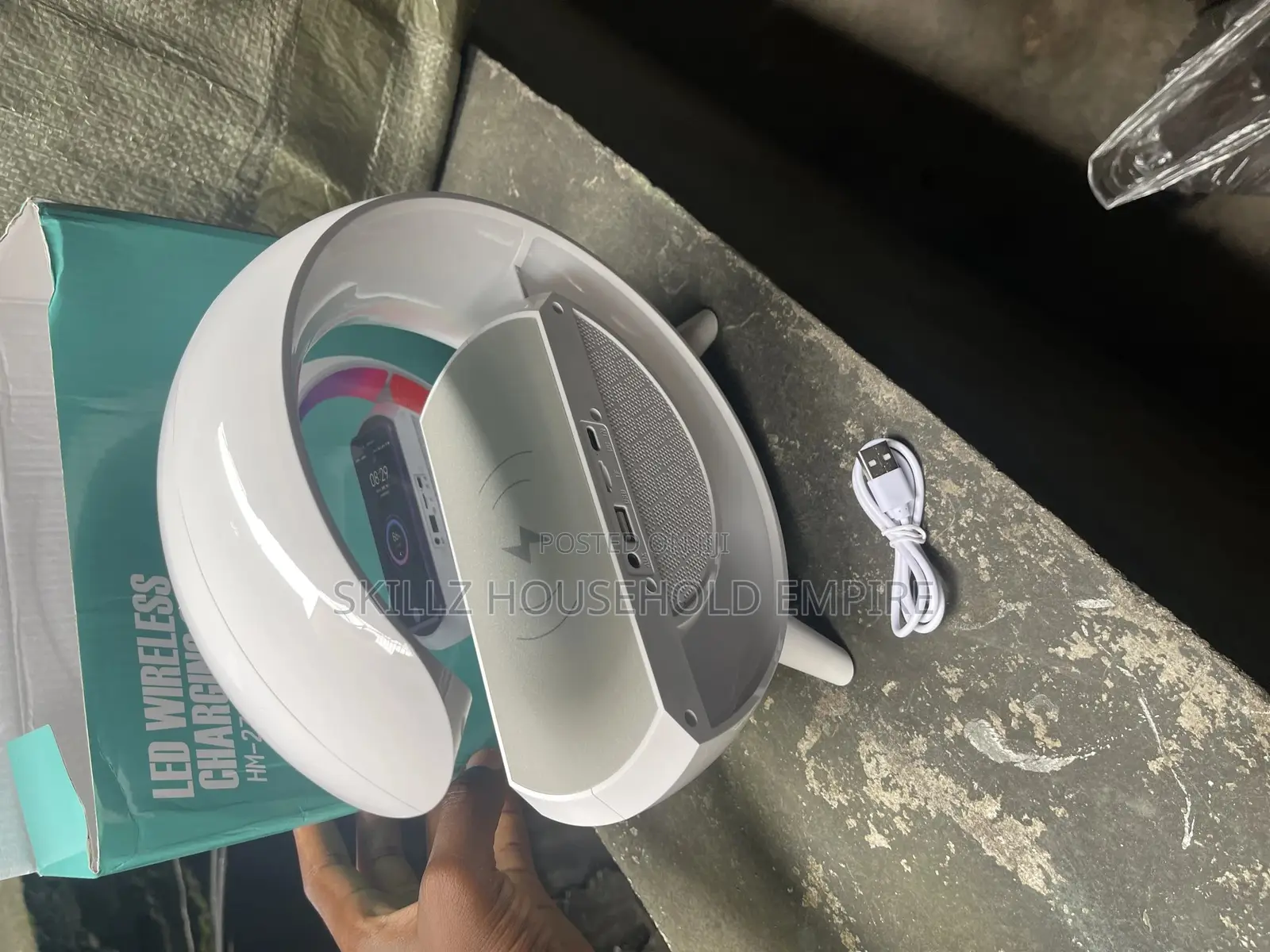 RGB Bluetooth Speaker With Wireless Charging