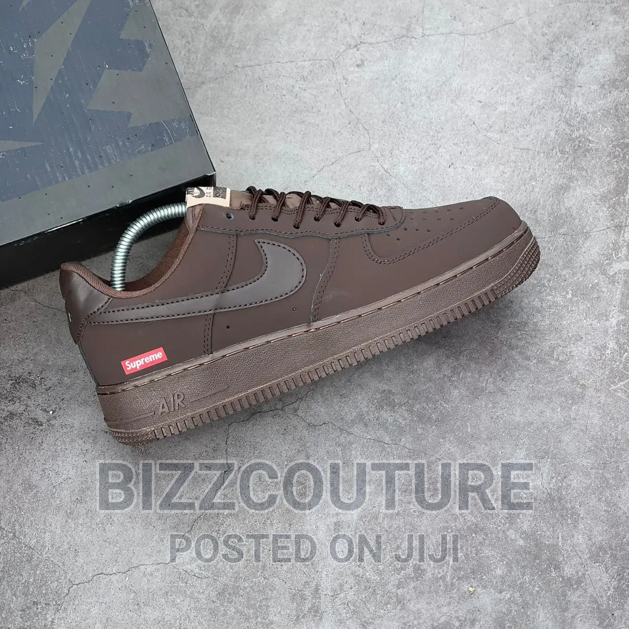 Original SUPREM NIKE AIR FORCE 1 LOW Available in Store