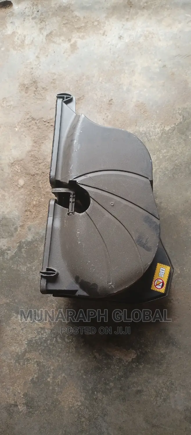 Mercedes Benz E350 Bactery Cover